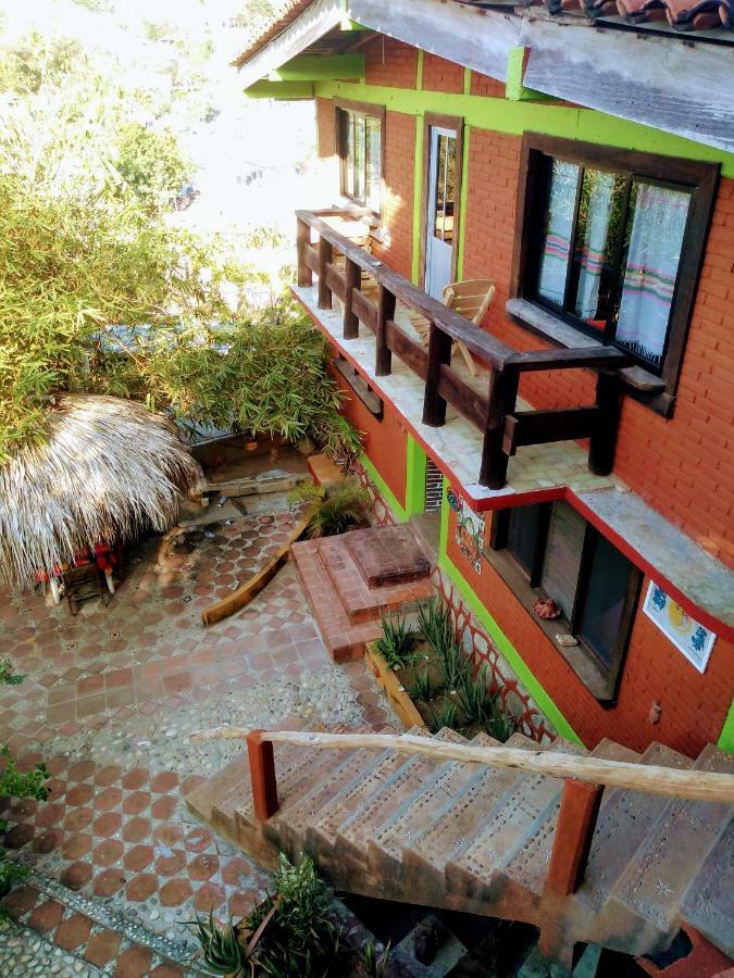 Casa Gundi Y Tomas Hotell Puerto Ángel Exteriör bild